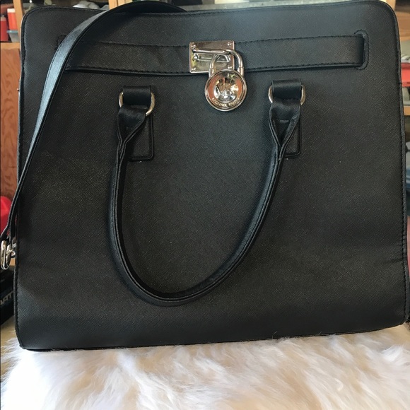 Michael Kors Handbags - Michael Kors Large Hamilton purse