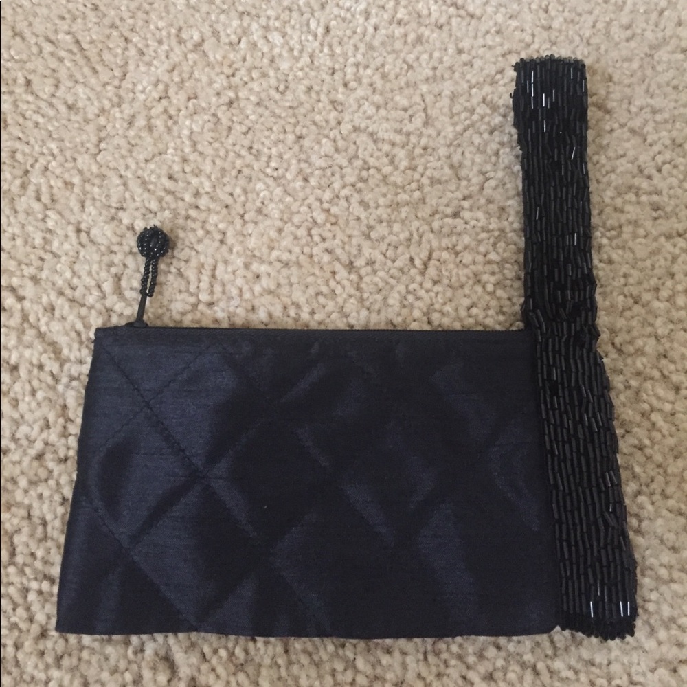 Black beaded wristlet