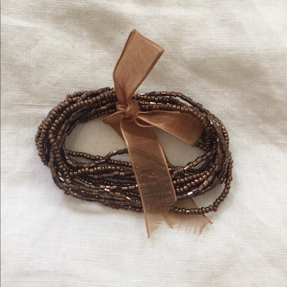 Set of 12 Elastic Beaded Bracelets in Brown