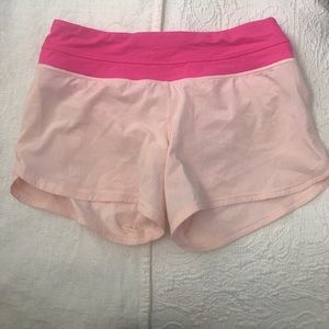 Lululemon tracker shorts