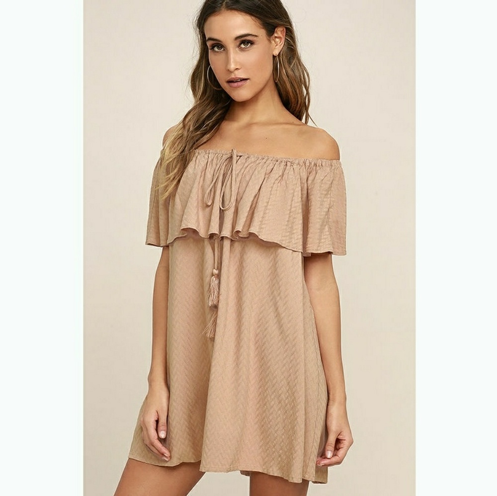 Lulu's Melodic Blush Off-the-Shoulder Shift Dress