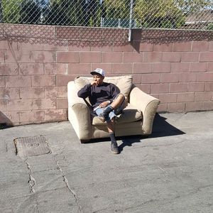 Meet your Posher, Sanchez