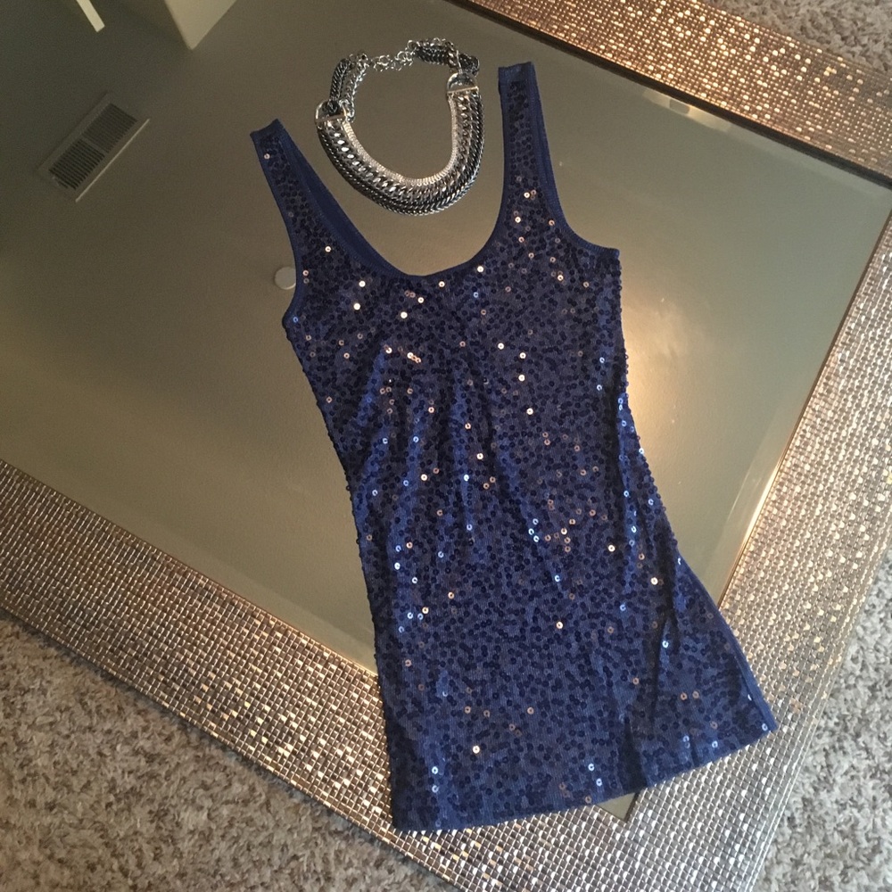 💋HP💋Express sequin tank