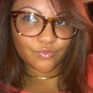Meet your Posher, Natasha