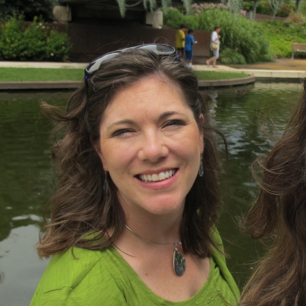 Meet your Posher, Desiree
