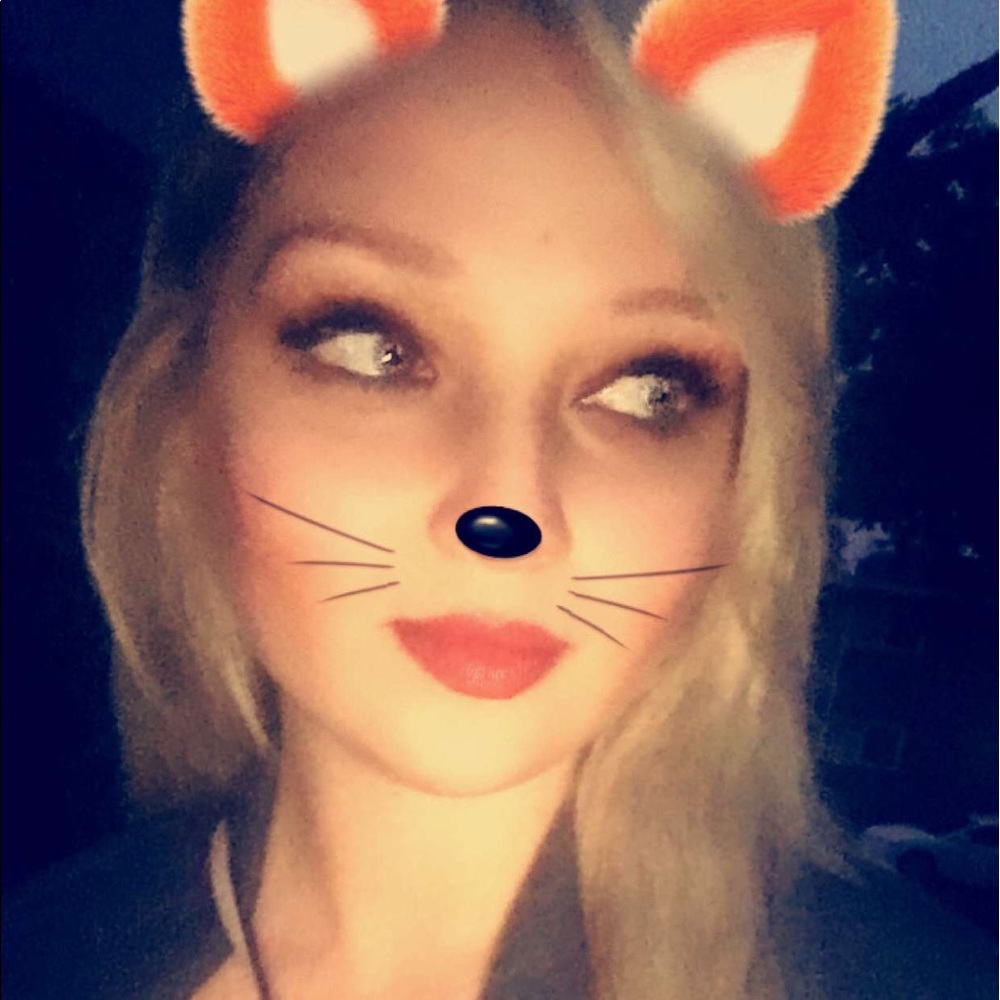 Meet your Posher, Mykayla