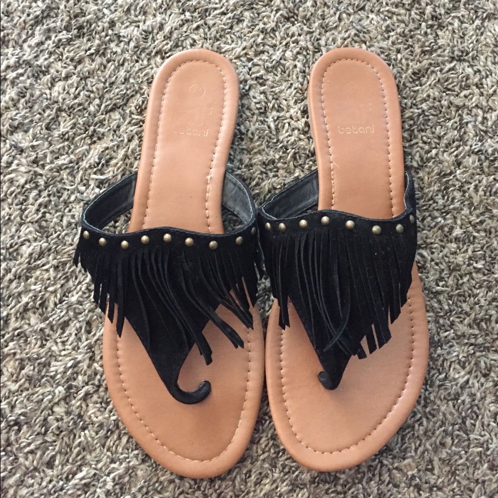 Fringe sandals