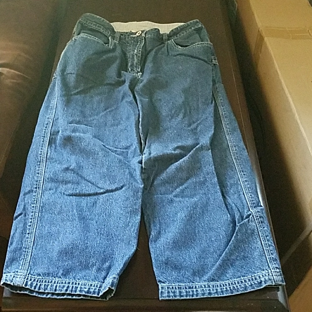 Ladies Capri pants