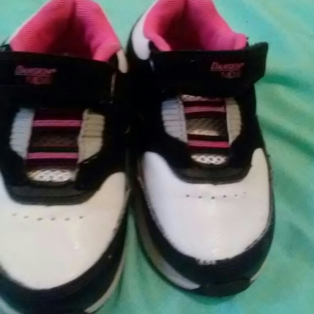 Kids shoes size 7