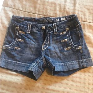 Miss me shorts. ❤️