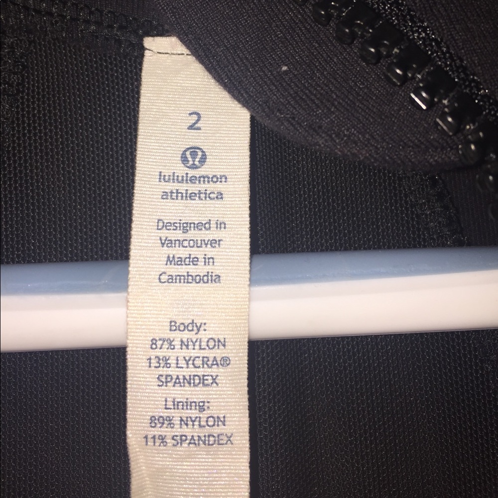 Lulu lemon jacket - Picture 3 of 4