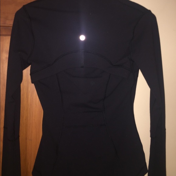 Lulu lemon jacket - Picture 4 of 4