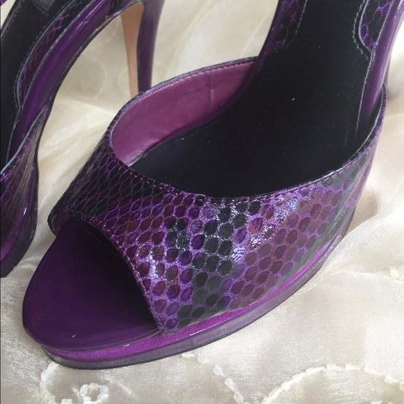 White house black market purple and black heels - Picture 2 of 4