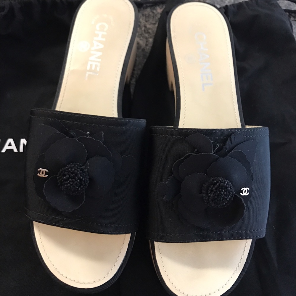 Authentic Chanel clogs 38