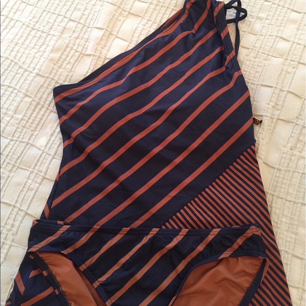 DKNY Tankini never worn