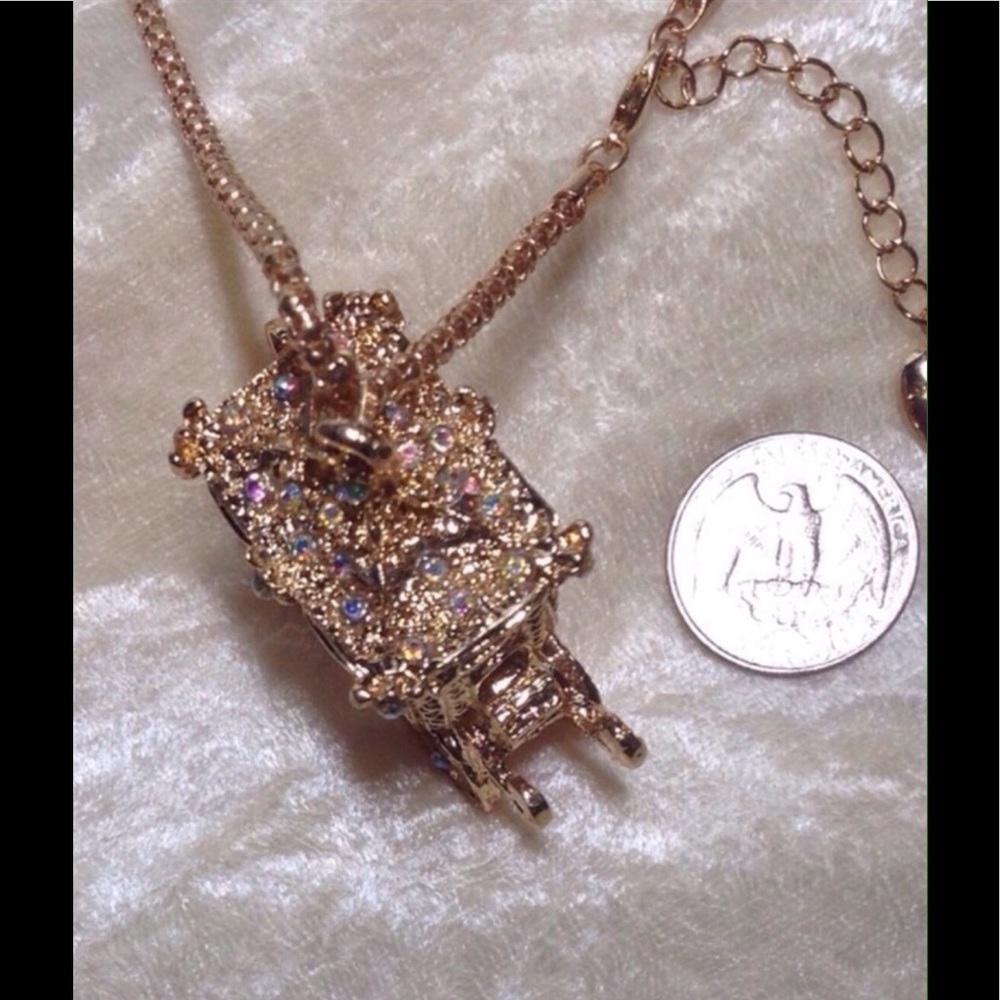 Cinderella's Carriage 🎉HP HOST PICK 30" Necklace - Picture 3 of 4