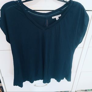 American Eagle v-neck