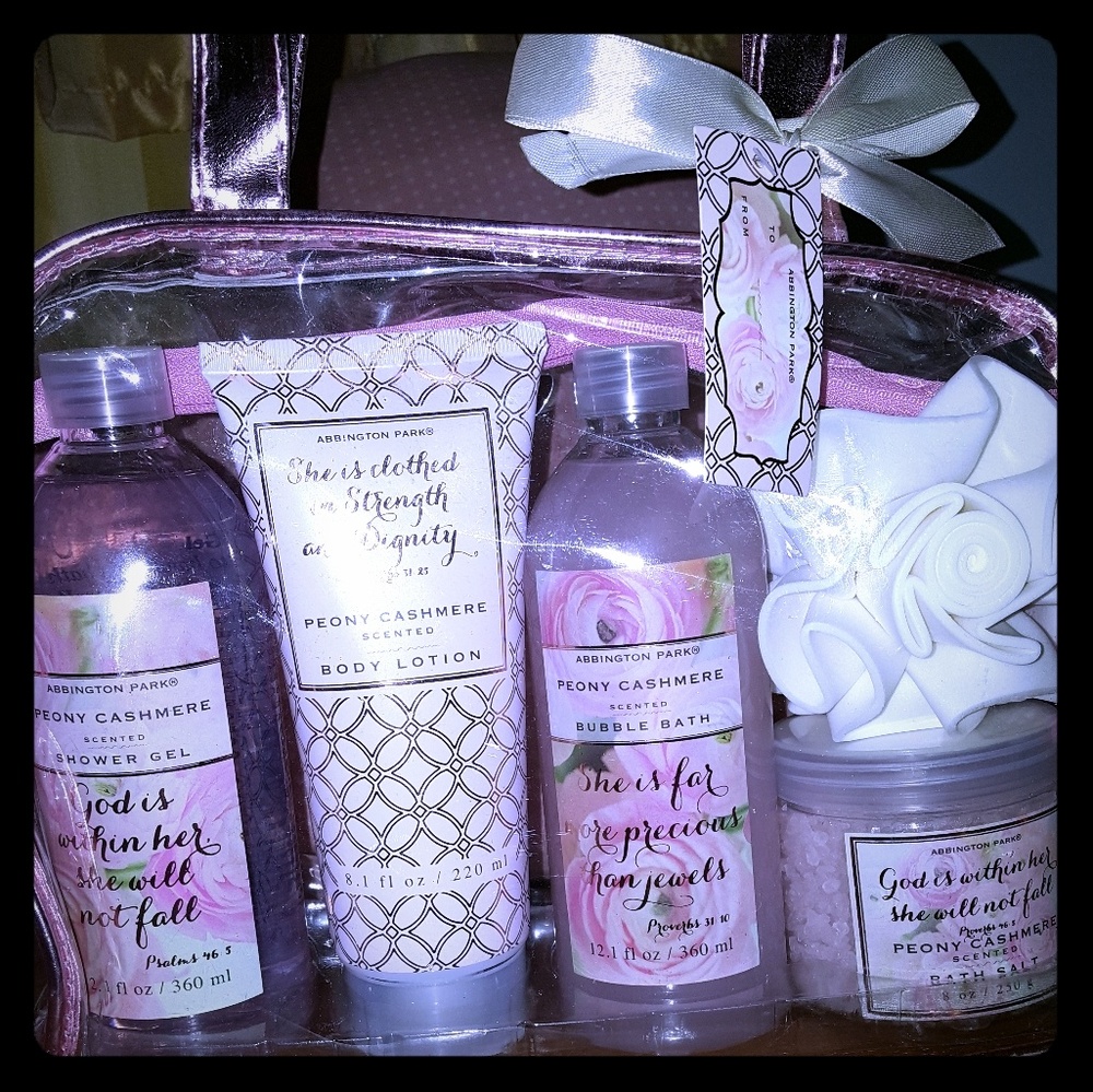 Shower gift set