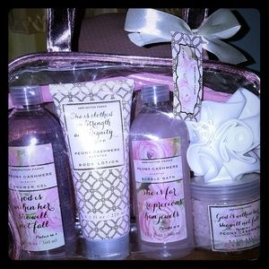 Shower gift set