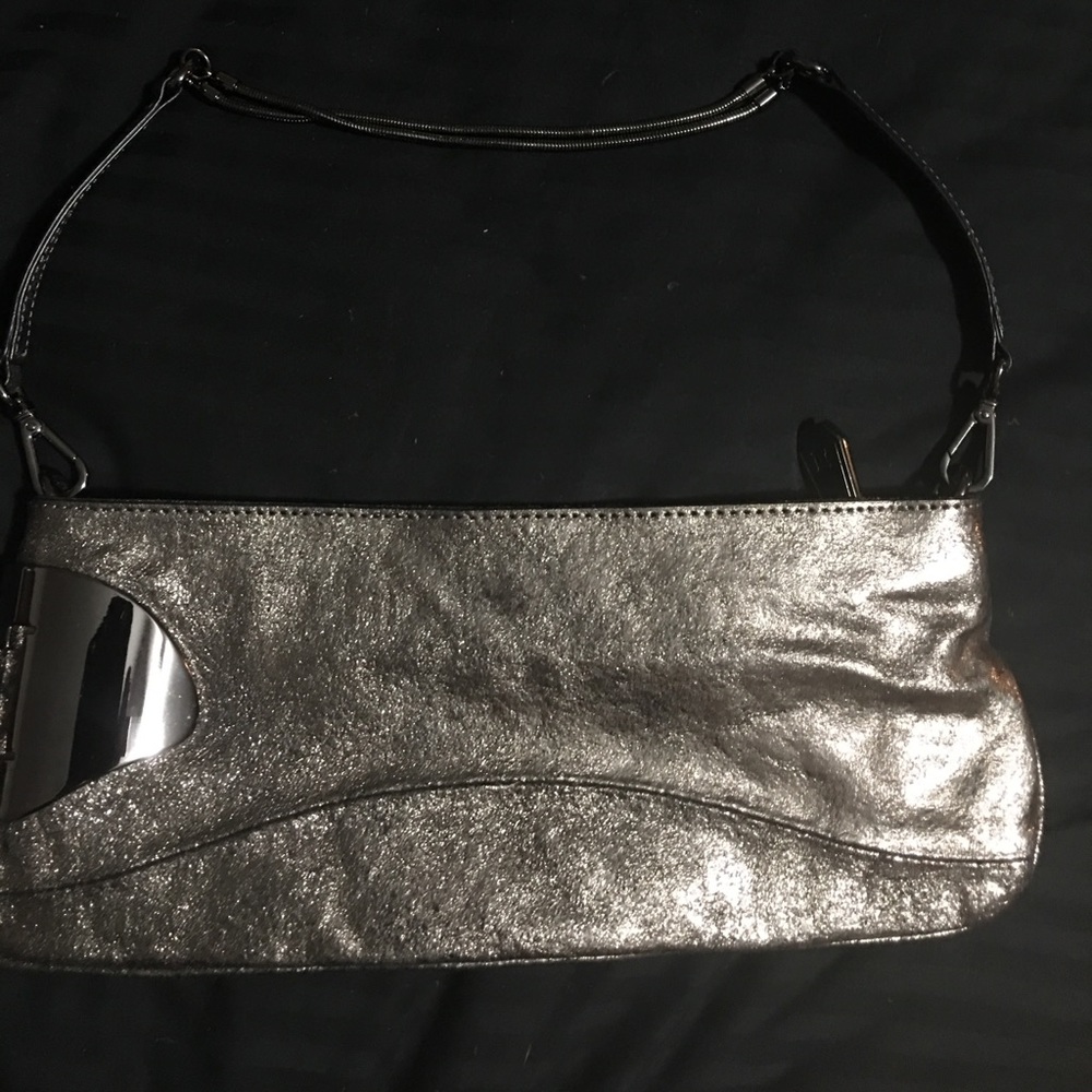 1 hr clearance Stunning Halston Heritage Handbag! - Picture 7 of 8