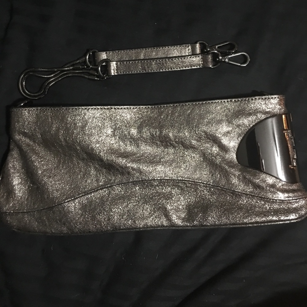 1 hr clearance Stunning Halston Heritage Handbag! - Picture 2 of 8