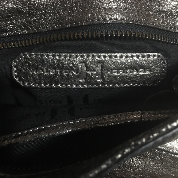 1 hr clearance Stunning Halston Heritage Handbag! - Picture 6 of 8