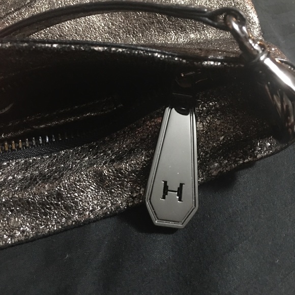 1 hr clearance Stunning Halston Heritage Handbag! - Picture 5 of 8