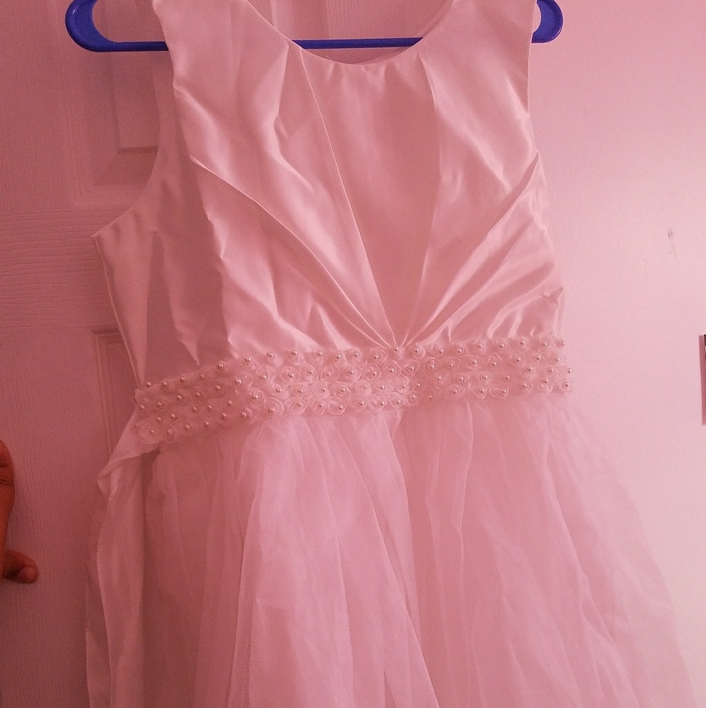 1st Communion DRESS - Picture 2 of 2