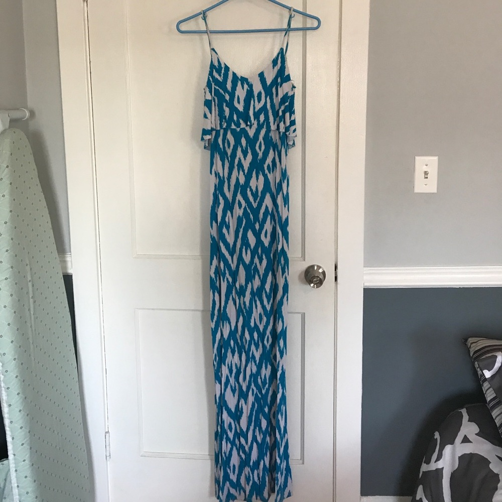 Arden b Printed maxi dress with cut out back