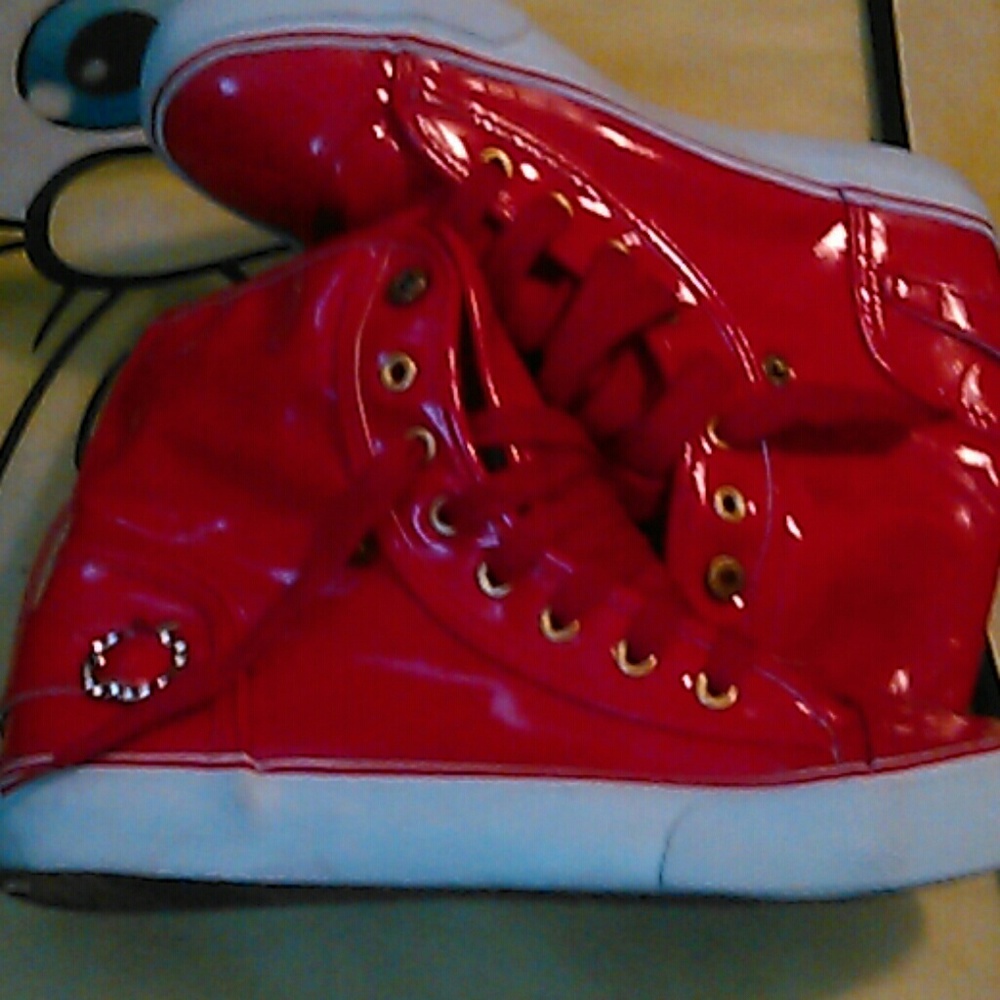 Apple bottoms Sneakers