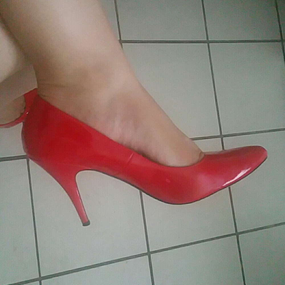 Red pointy heels