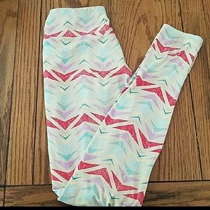 Lula roe OS triangle leggings