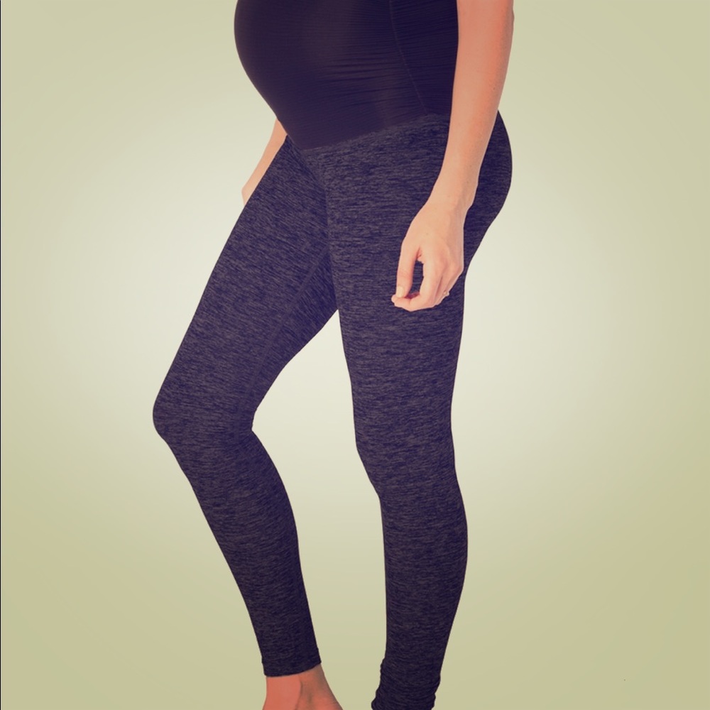 Highly rated!! Maternity beyond yoga leggings