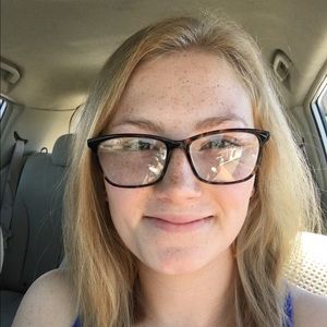 Meet your Posher, Hope