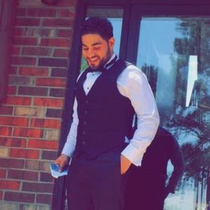 Meet your Posher, Mujtaba