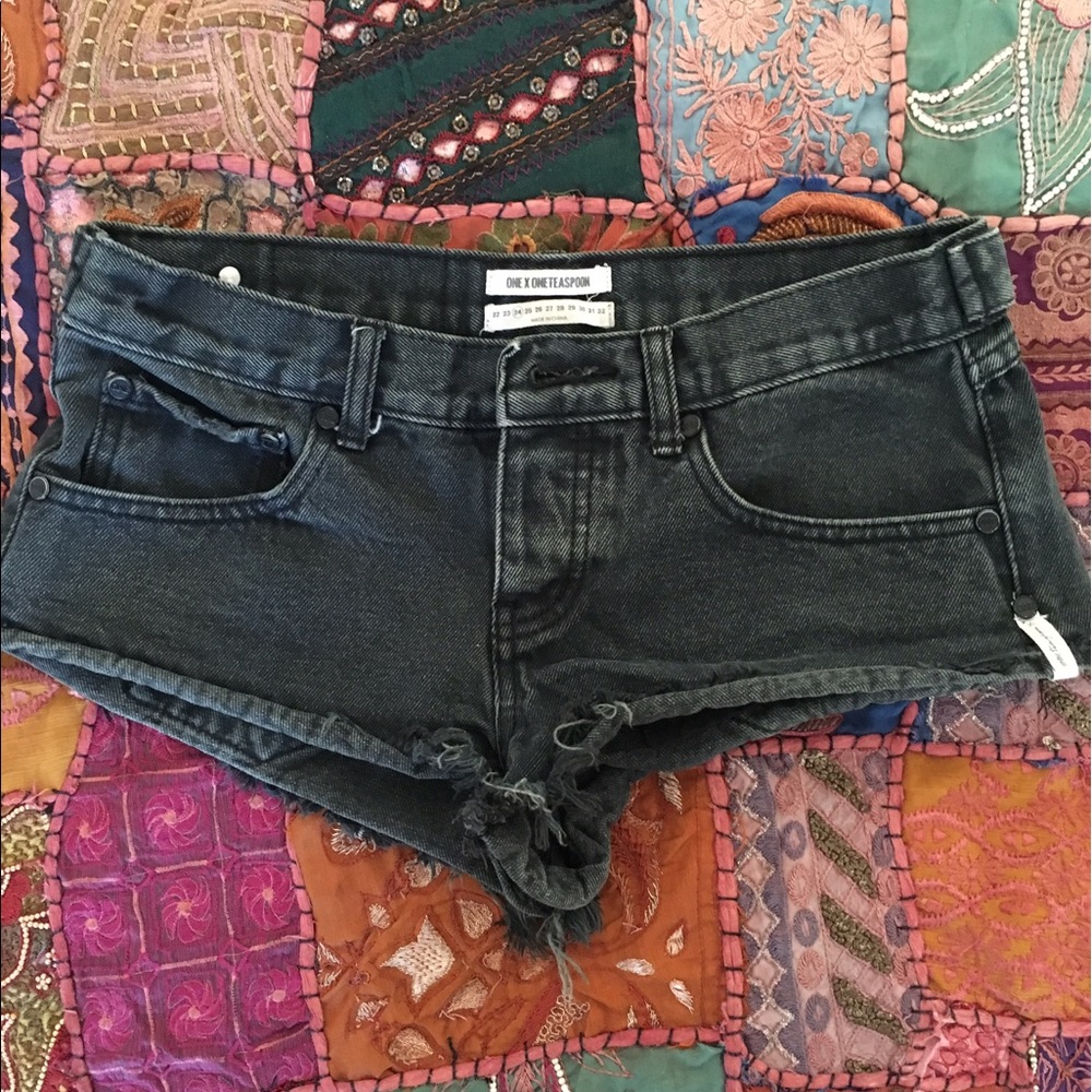 One teaspoon black short shorts