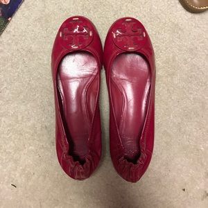 NWOT Tory Burch Reva flat Pink/Red size 5.5