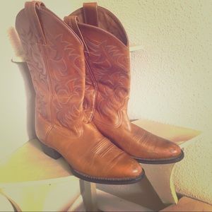 Ariat Western Heritage Cowboy Boot - Broken In