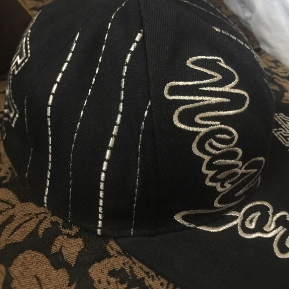 Hat - Picture 4 of 7