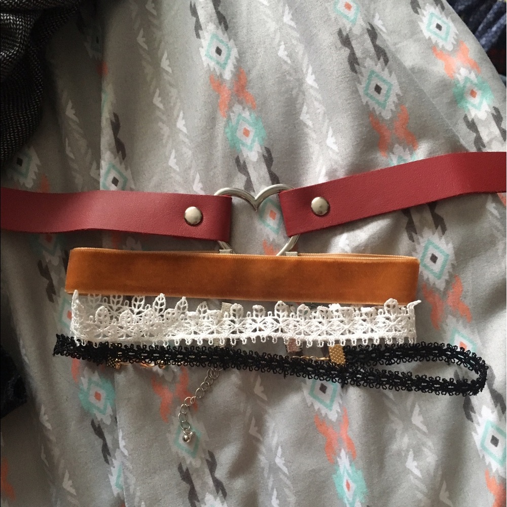 rue 21 chokers!