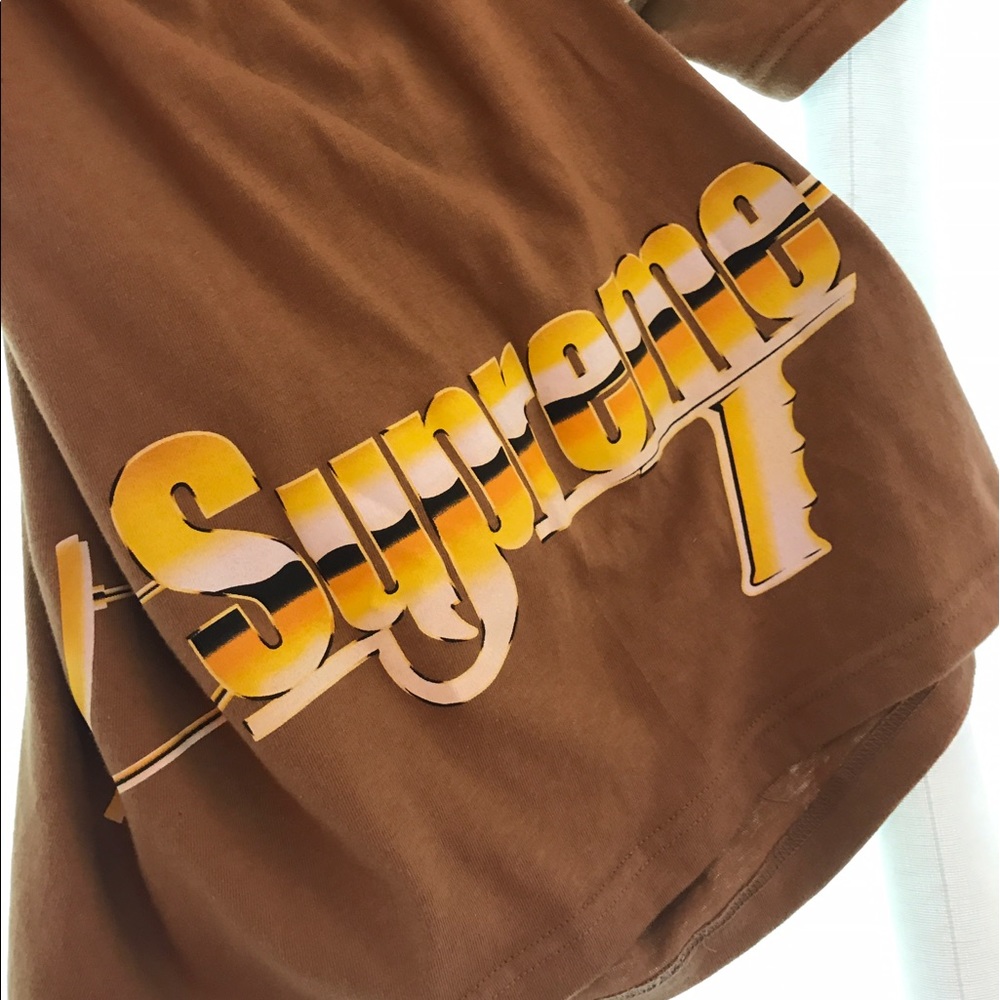 SUPREME SS17 Size Medium