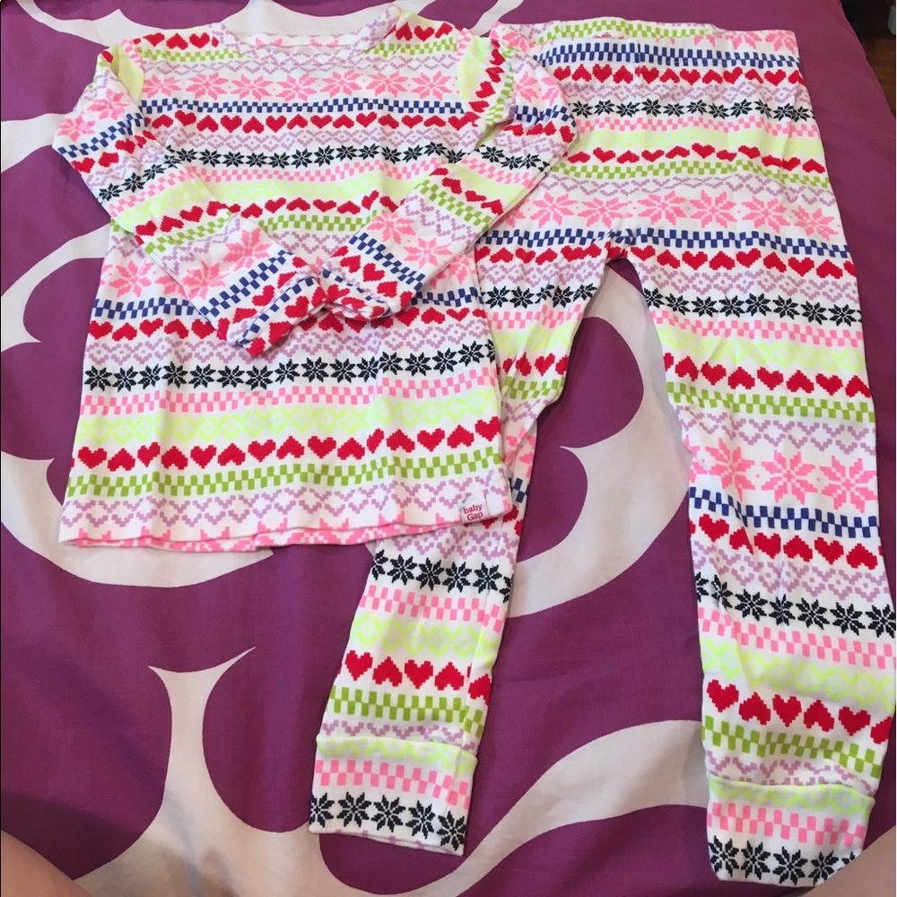Feature Graphic Baby Gap Pajama Set