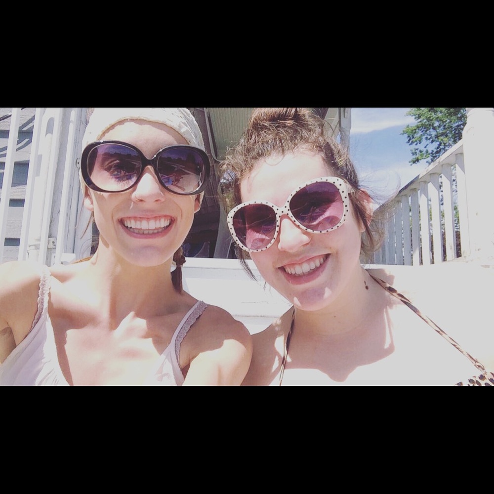 Meet your Posher, Olivia