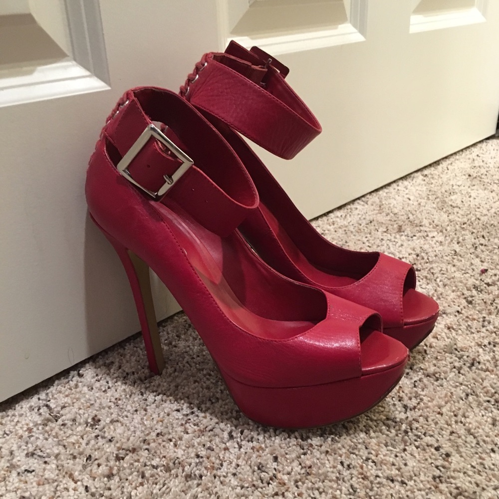 Red BeBe Heels 👠