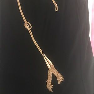 Rose Gold Kendra Scott Necklace!