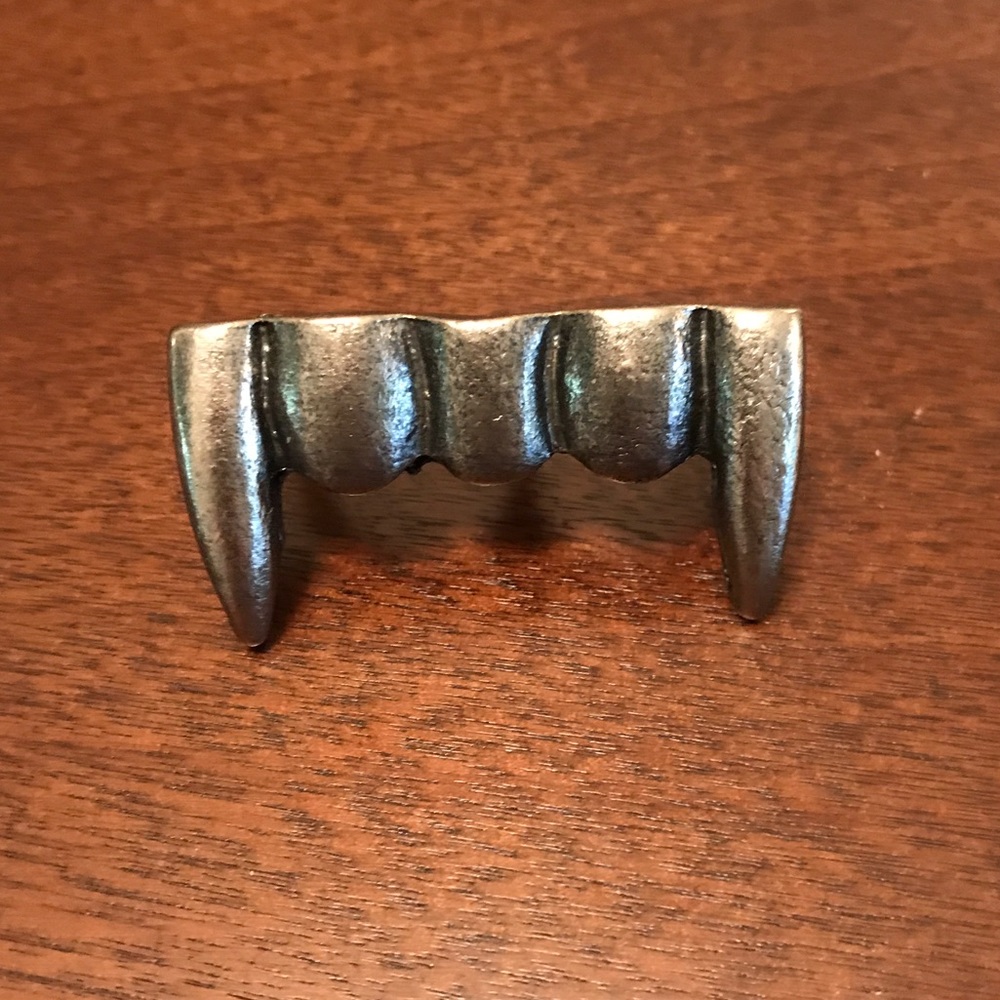 Vampire Teeth Halloween Two-Finger Ring