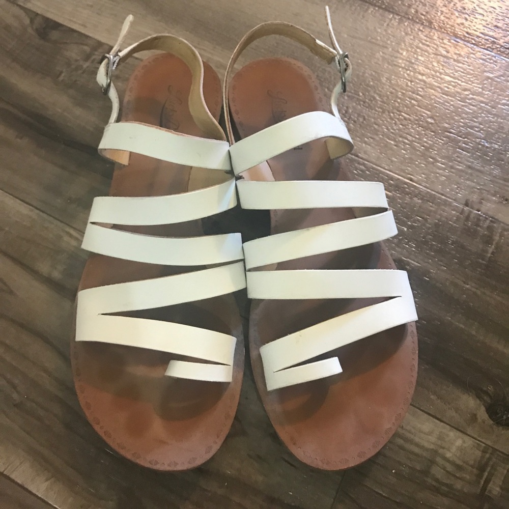 Lucky 🍀 shoes size 8