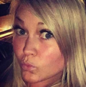 Meet your Posher, Candice