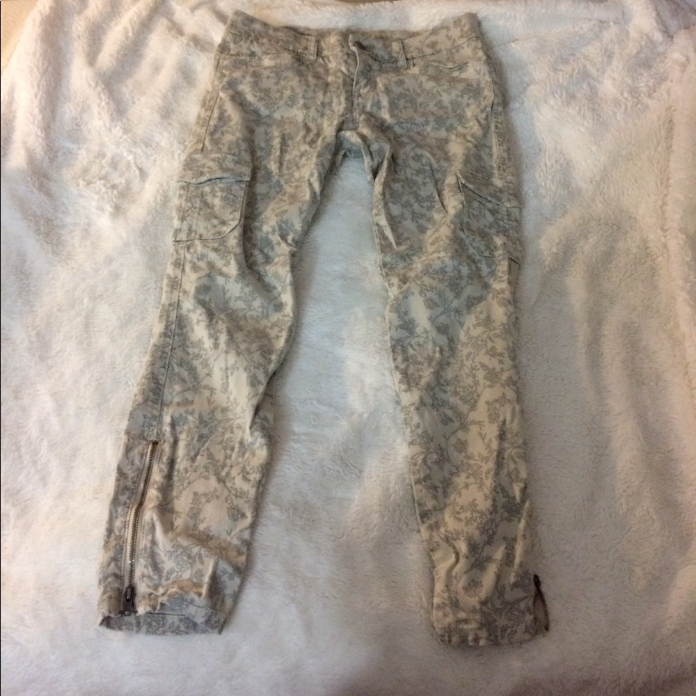 Anthropologie Level 99 Floral Cargo Pants