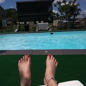 Meet your Posher, Stefania